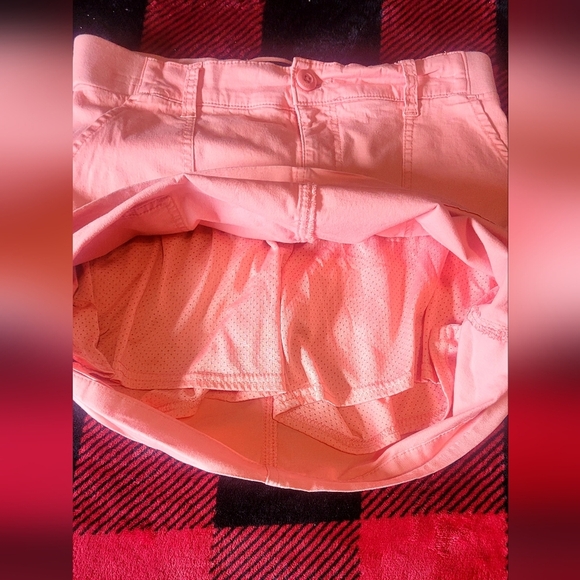 Lee Pastel Coral Skort with Front Pockets, And Beltloops - Picture 7 of 10
